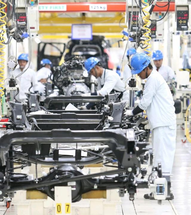 096000800_1493114664-20170425--Pabrik-Baru-Milik-Mitsubhisi-Bekasi--Angga-Yuniar-04